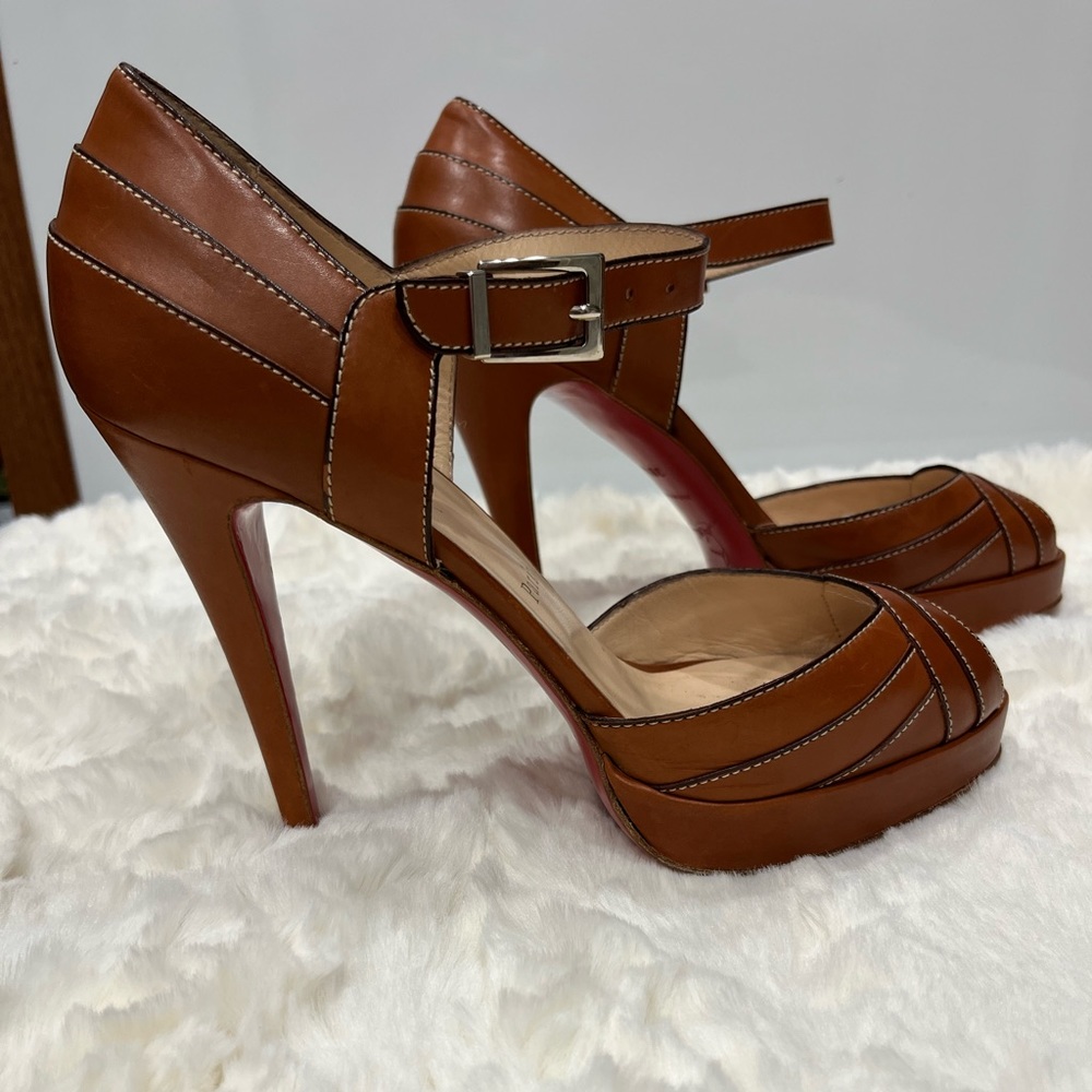 Christian Louboutin, Brown Leather Platform Heels, Size 38.5, 4.5 inch heel.